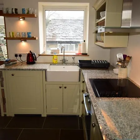 Farra Grain, Holiday home